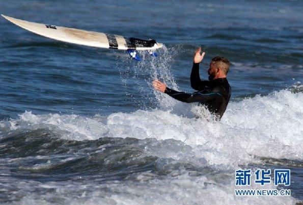 逃离无人的学校